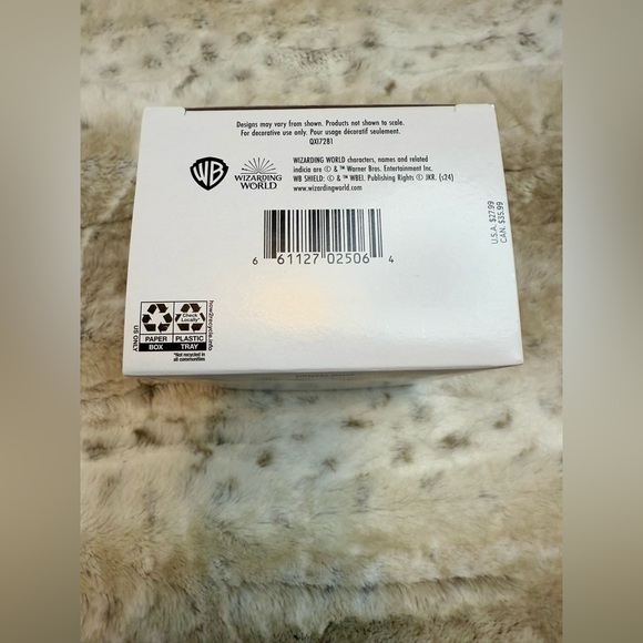 *NWT* Harry Potter Madam Malkin's Robes for All Occasions Hallmark Ornament - Picture 7 of 7